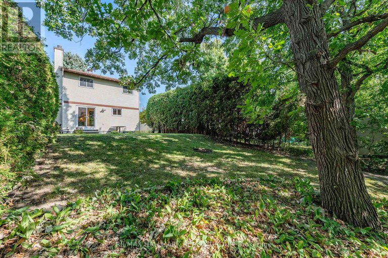 28847382/1414-eastcliffe-way/pineview/ottawa/ontario/K1B5H6_38
