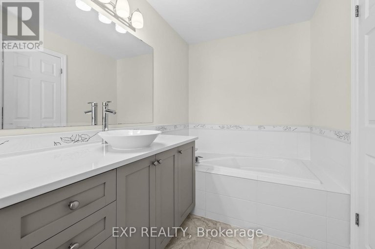 29660875/500-langelier-avenue/mer-bleuebradley-estatesanderson-park/ottawa/ontario/K1W0E9_25