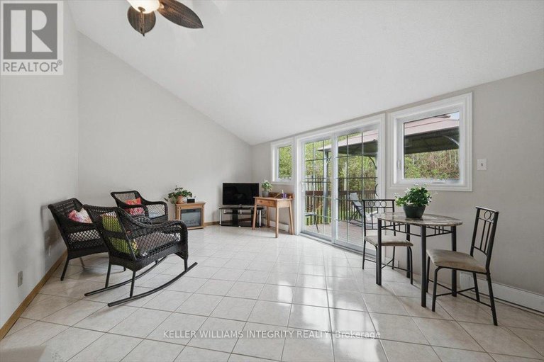 28473726/1954-catherine-street/town-of-rockland/clarence-rockland/ontario/K4K1H6_19