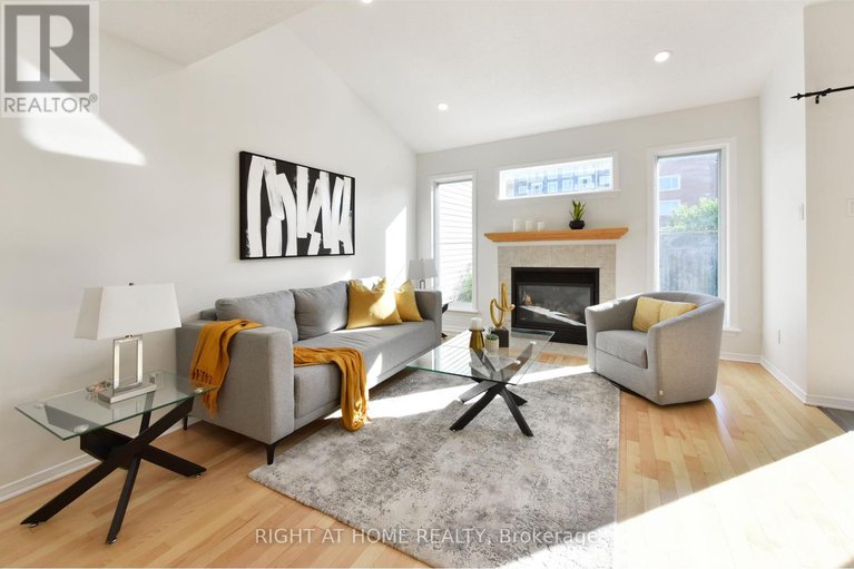 28391369/205-gray-crescent/beaverbrook/ottawa/ontario/K2K3L8_10
