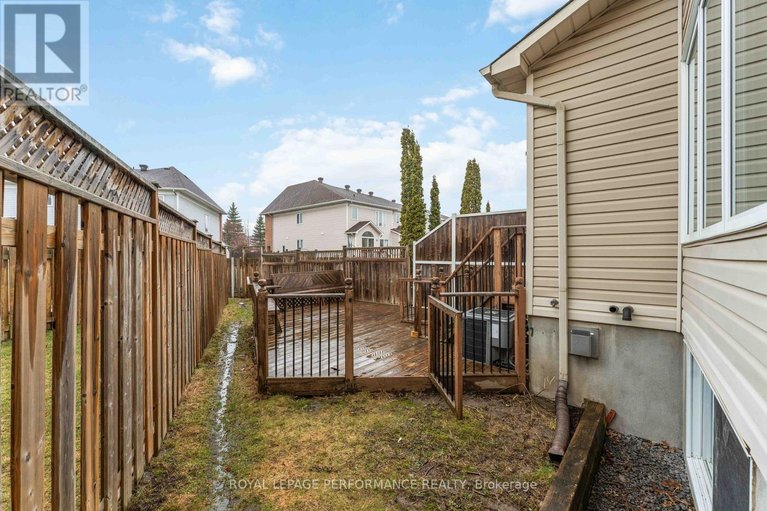 29613573/640-louis-toscano-drive-w/avalon-east/ottawa/ontario/K4A0B3_31