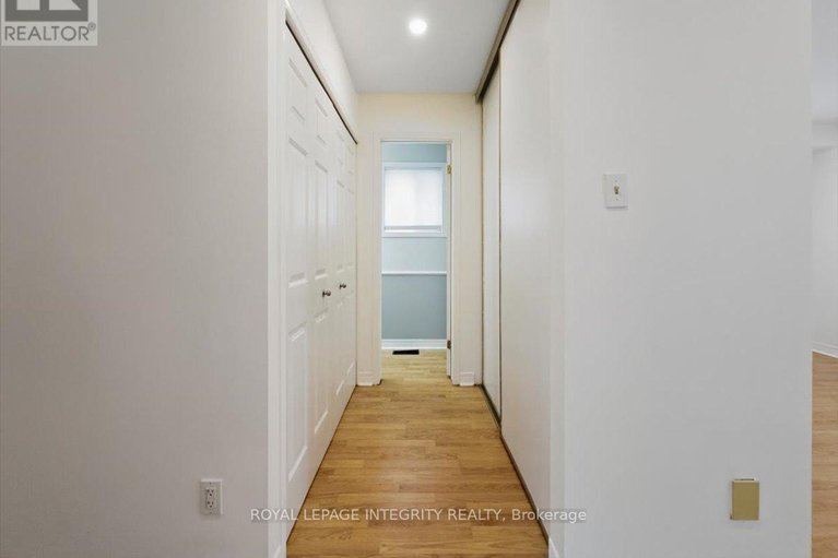 29060732/1791-tache-way/fallingbrookpineridge/ottawa/ontario/K4A2S7_19