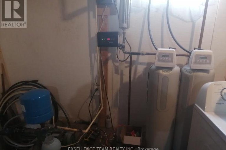 28877485/6803-st-louis-point-road-s/south-glengarry-charlottenburgh-twp/south-glengarry/ontario/K0C2E0_27