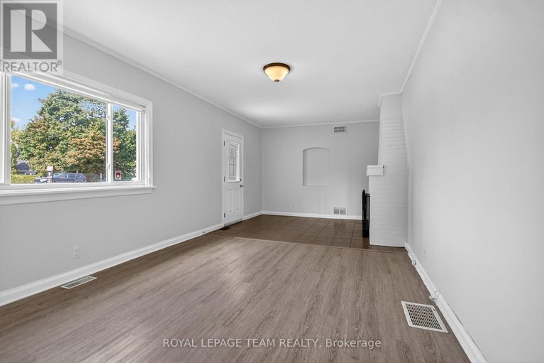 28893264/2822-richmond-road/fairfield-heights/ottawa/ontario/K2B6S5_6