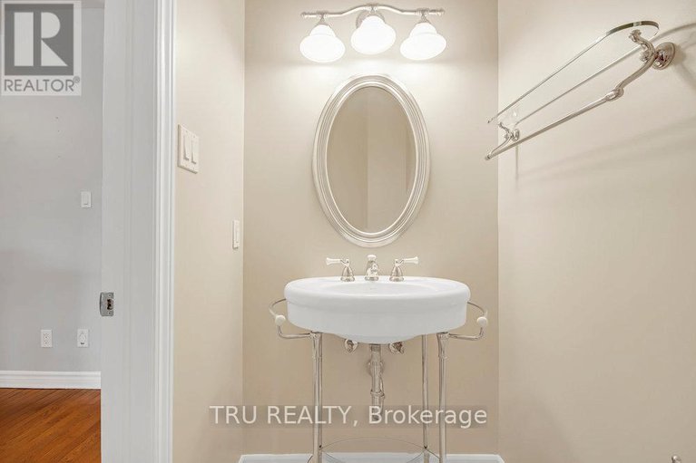 28339241/108-villageview-private/carp/ottawa/ontario/K0A1L0_15