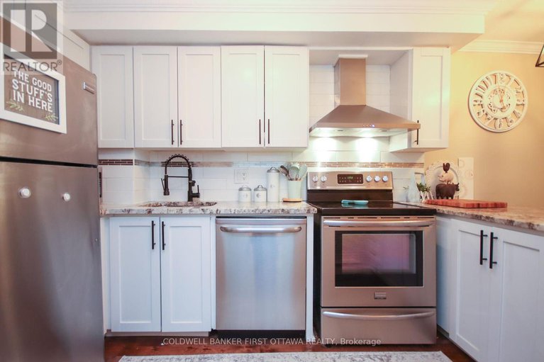 28331293/a-6702-jeanne-darc-boulevard-n/orleans-wood/ottawa/ontario/K1C6E9_5