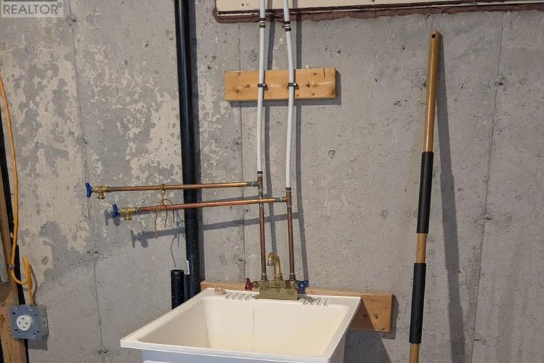 29049854/582-meadowcreek-circle/emerald-meadowstrailwest/ottawa/ontario/K2M0J8_41