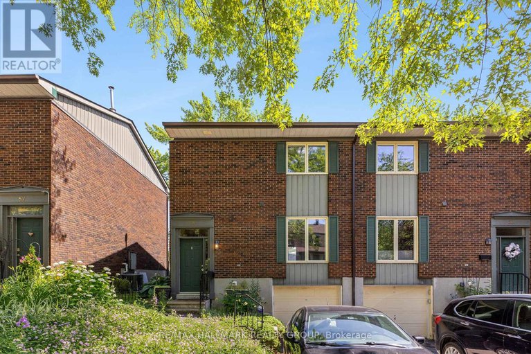 28586632/55-river-garden-private/mooneys-bayriverside-park/ottawa/ontario/K1V1M8_1