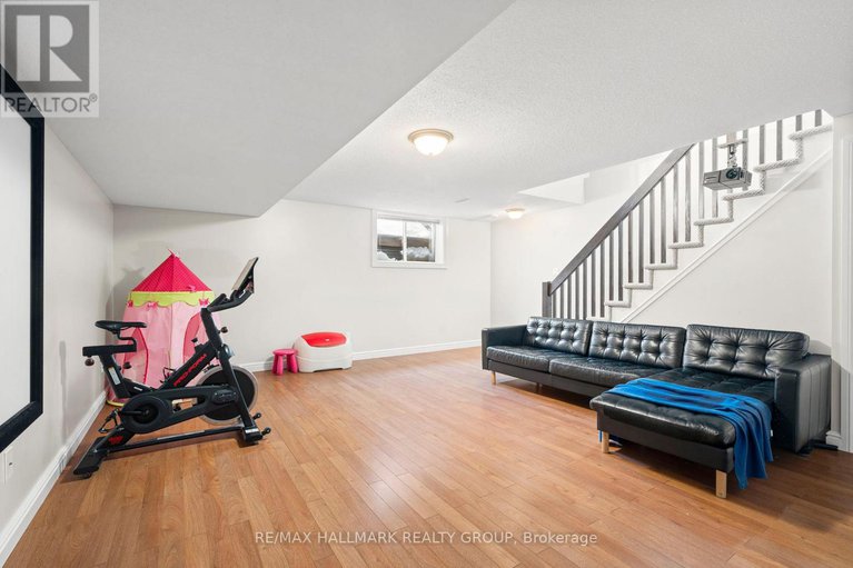 29449929/2268-descartes-street/notting-hillsummerside/ottawa/ontario/K4A0W4_58