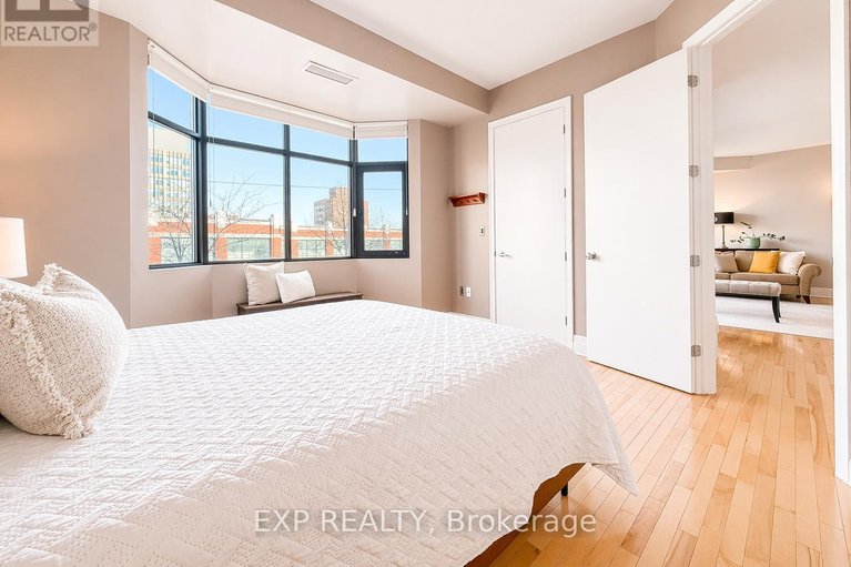 29579526/209-260-besserer-street/sandy-hill/ottawa/ontario/K1N1J3_23