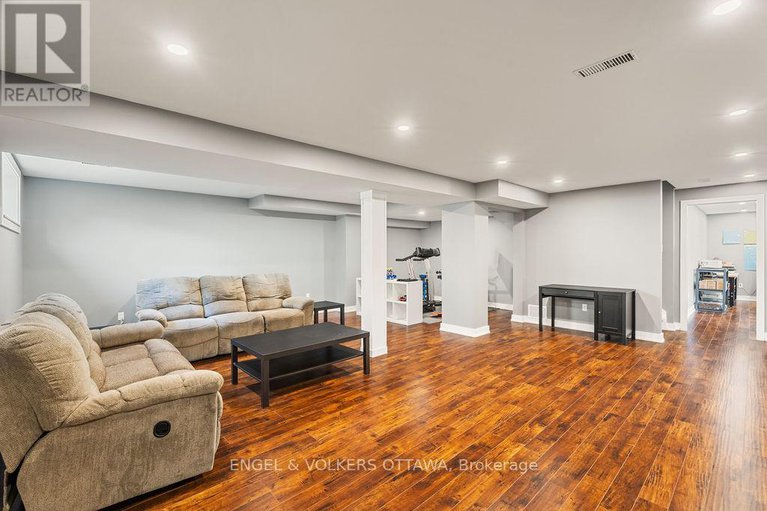 29039699/379-ardmore-street/riverside-southgloucester-glen/ottawa/ontario/K4M0C8_41