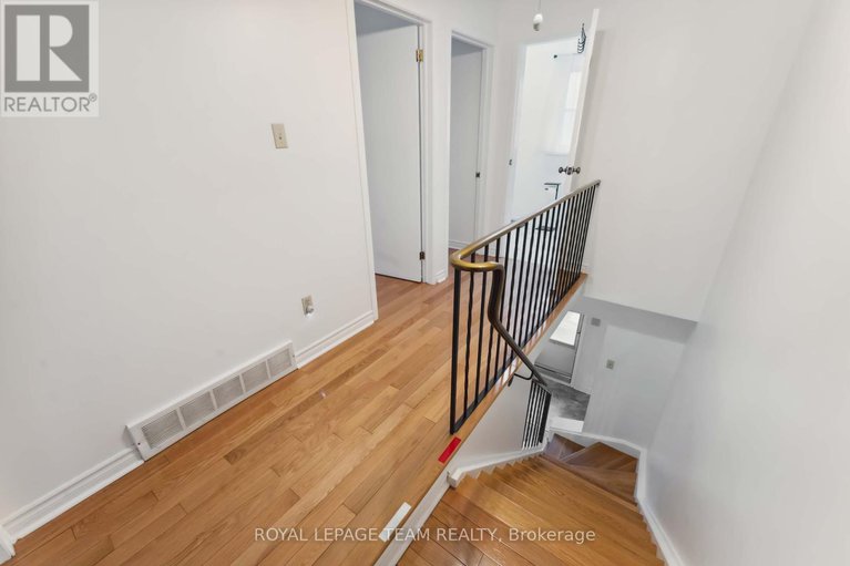 28764655/6351-st-louis-drive/hiawatha-parkconvent-glen/ottawa/ontario/K1C2X9_22