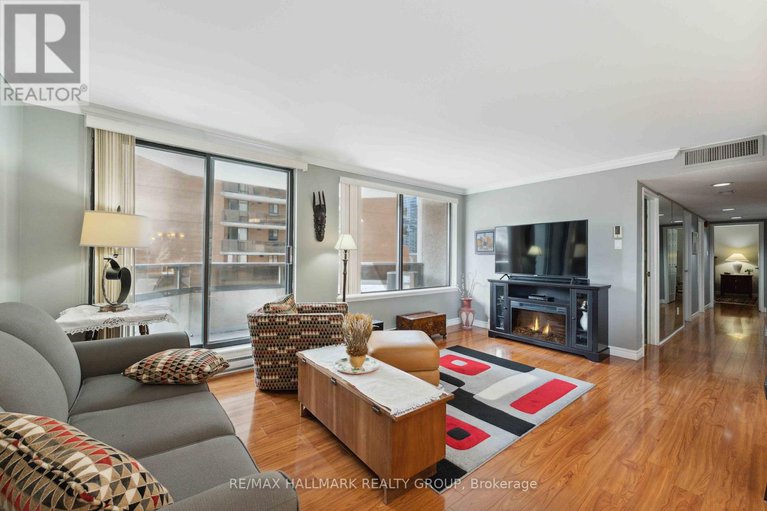 28275203/308-470-laurier-avenue-w/ottawa-centre/ottawa/ontario/K1R7W9_12