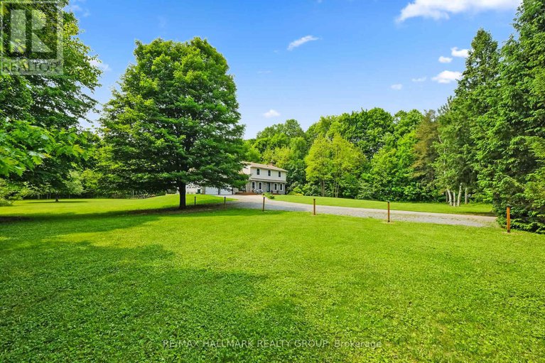 28552102/1430-royal-maple-drive/cumberland-ridge/ottawa/ontario/K4C1B5_48