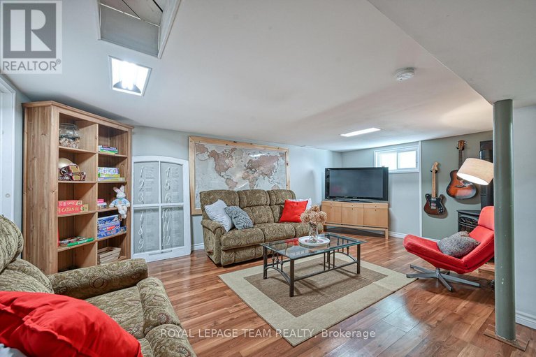 28754447/23-norice-street/meadowlandscrestview/ottawa/ontario/K2G2X3_24