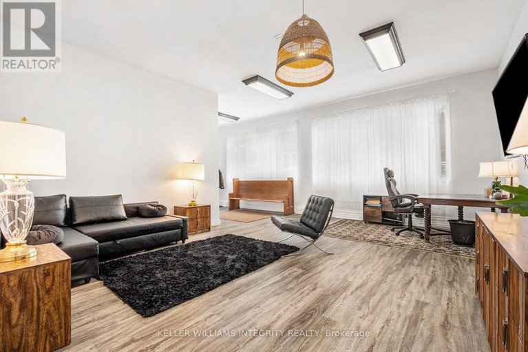 28244876/2148-carling-ave-units-5-6/ottawa/ontario/K2A1H1_7
