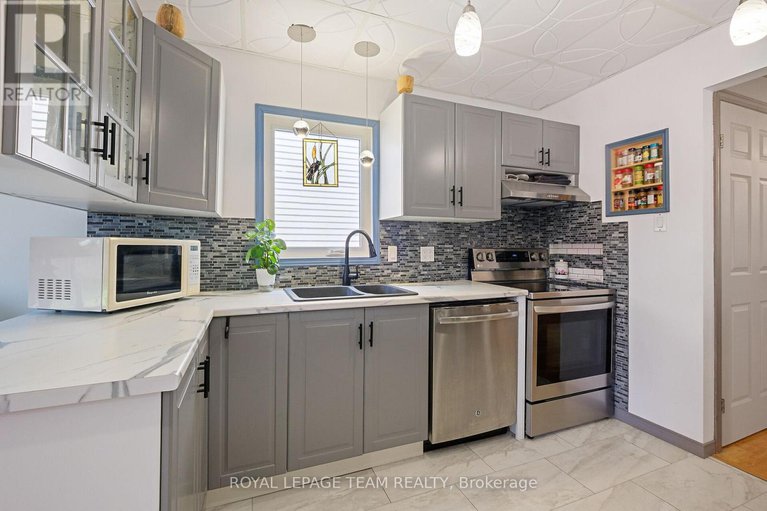 28526428/50-rowe-drive/katimavik/ottawa/ontario/K2L3Y7_15