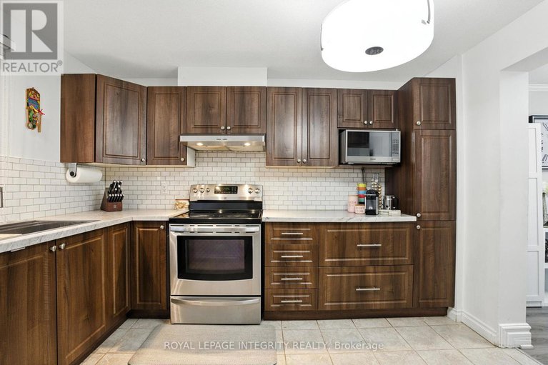 28545916/1760-lafrance-drive/queenswood-heights-south/ottawa/ontario/K1E2H2_5
