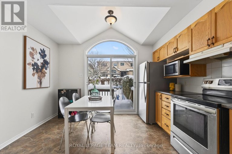 29305837/37-flowertree-crescent/emerald-meadowstrailwest/ottawa/ontario/K2M2R8_28