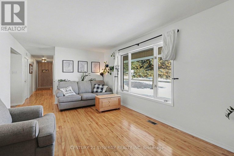 29365136/2290-valley-street/moose-creek/north-stormont/ontario/K0C1W0_9