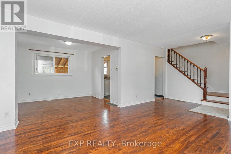 28896981/646-borthwick-avenue/castle-heightsrideau-high/ottawa/ontario/K1K2L9_6