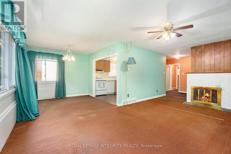28649416/14-mulvagh-avenue/borden-farmstewart-farmcarleton-heightsparkwood-hills/ottawa/ontario/K2E6M6_7