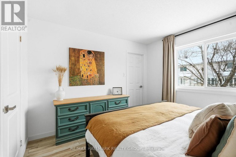 29236734/480-wincanton-drive/chatelaine-village/ottawa/ontario/K4A3Y1_19