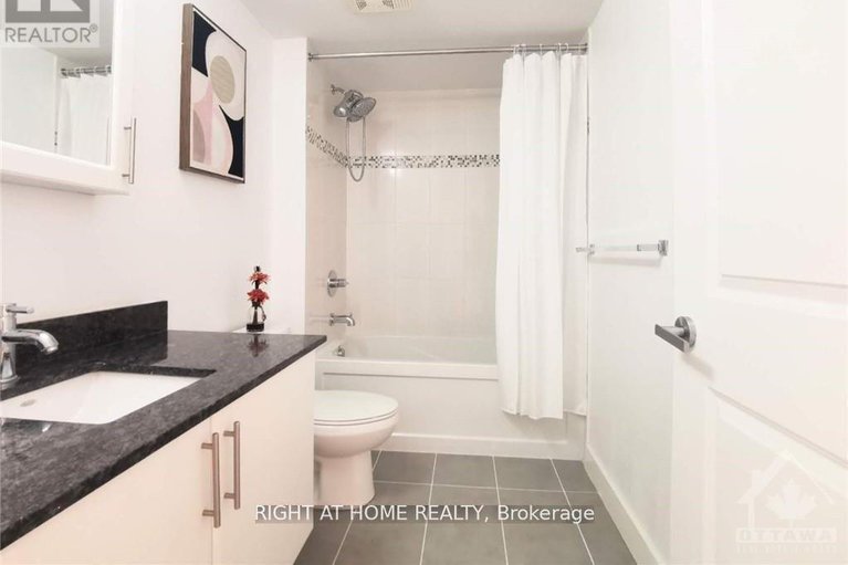 28785158/709-242-rideau-street/sandy-hill/ottawa/ontario/K1N0B7_14