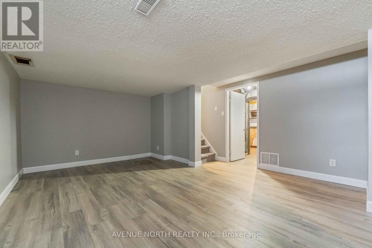 29248501/6467-natalie-way/chateauneuf/ottawa/ontario/K1C4Y3_27