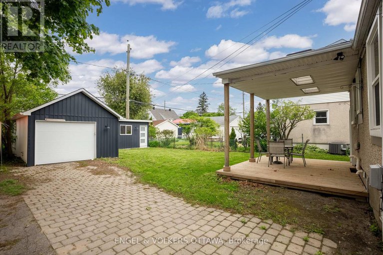 28520329/141-crerar-avenue/carlington/ottawa/ontario/K1Z7P4_28