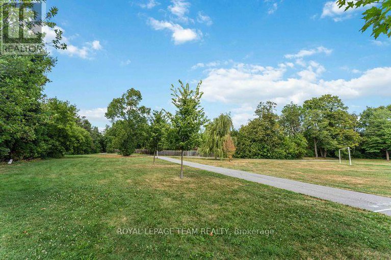 29380921/15-leacock-drive/beaverbrook/ottawa/ontario/K2K1R6_46