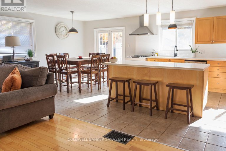 29261166/875-usborne-street/mcnabbraeside-twps/mcnabbraeside/ontario/K0A1G0_11