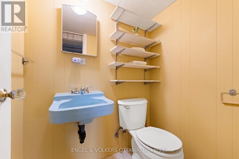 29081108/989-connaught-avenue/queensway-terrace-north/ottawa/ontario/K2B5M7_27