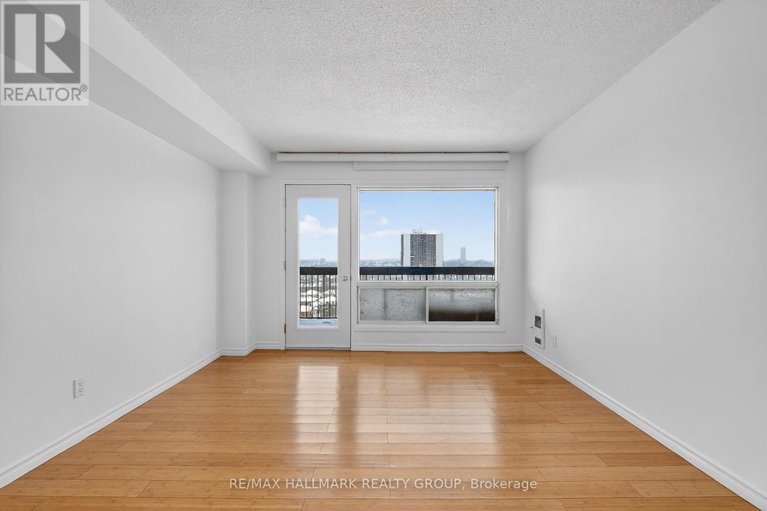 29326115/1408-158c-mcarthur-avenue/vanier/ottawa/ontario/K1L8E7_21