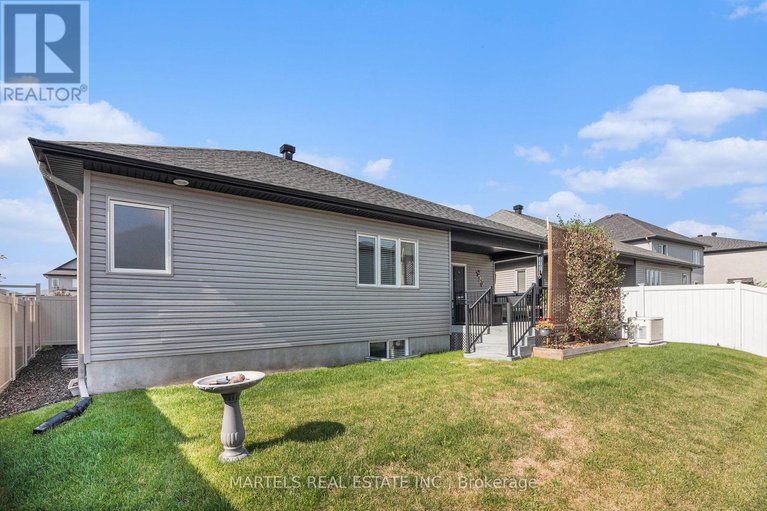 28892780/356-zircon-street/clarencerockland-twp/clarence-rockland/ontario/K4K0H8_17