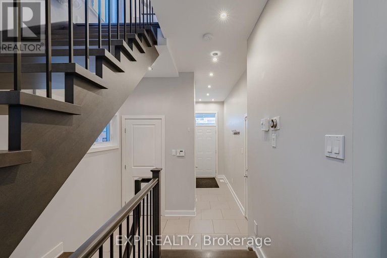 29241575/14-camil-street/castle-heightsrideau-high/ottawa/ontario/K1K0X1_22