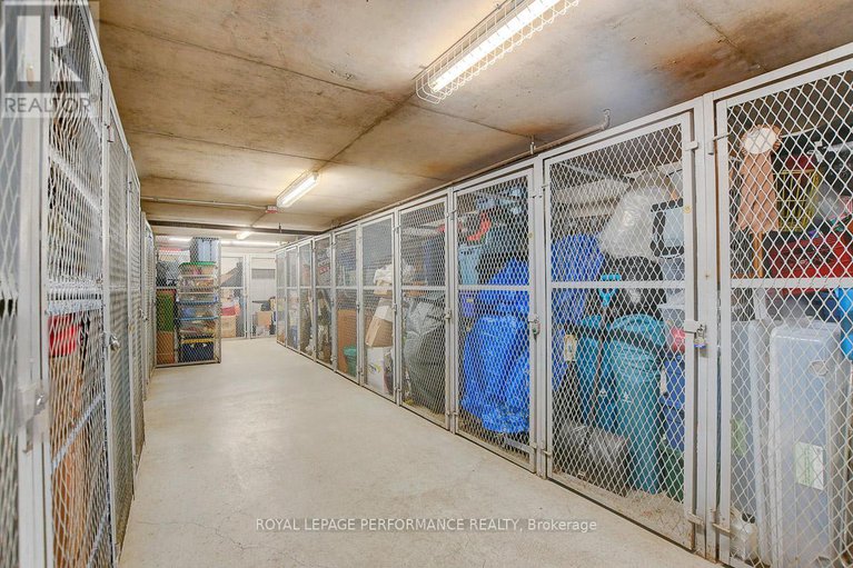 29401592/401d-1-columbus-avenue/overbrook/ottawa/ontario/K1K4L1_36