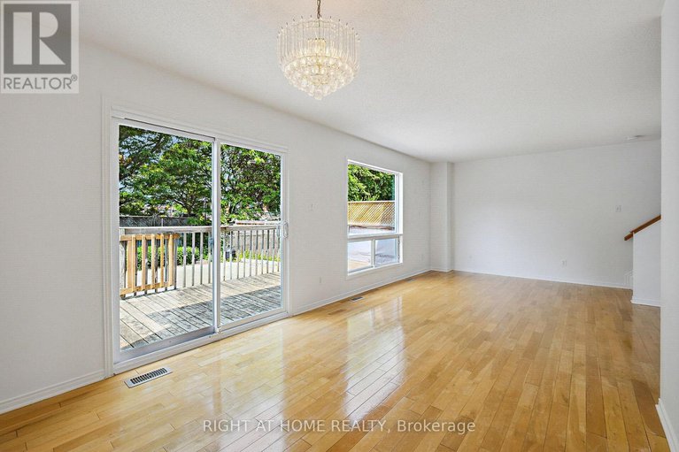 28485638/5119-lerner-way/beacon-hill-south/ottawa/ontario/K1J1B3_12