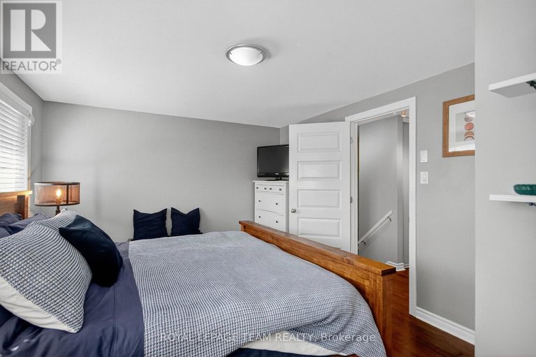 28916021/1e-seyton-drive/westcliffe-estates/ottawa/ontario/K2H8Y5_28