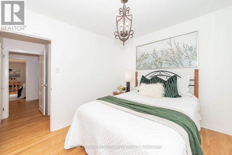 28549709/2091-tawney-road/hawthorne-meadows/ottawa/ontario/K1G1B9_21