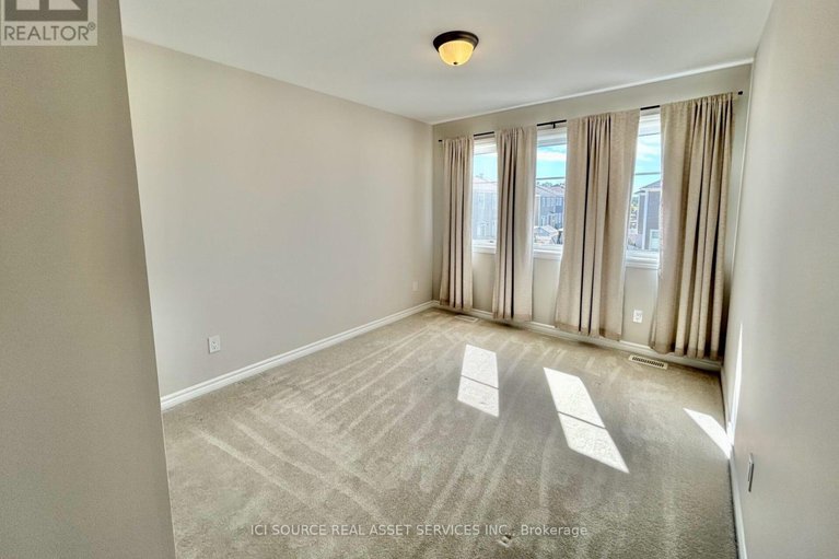 28905249/106-equitation-circle/goulbourn-twp-from-franktown-rdsouth-to-rideau/ottawa/ontario/K0A2Z0_28