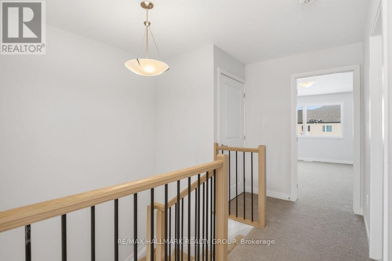 29360426/1924-hawker-private/stittsville-north/ottawa/ontario/K0A1L0_11