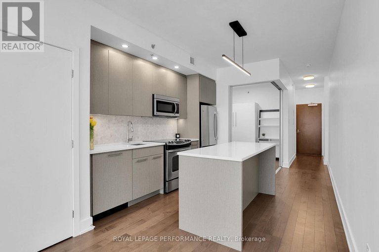 29456392/413-88-richmond-road/westborohampton-park/ottawa/ontario/K1Z0B1_5