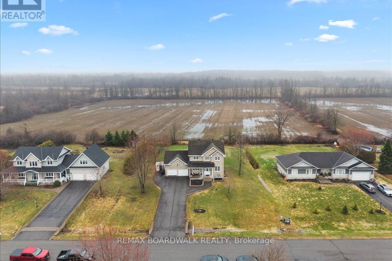 29613585/8044-craig-farm-drive/metcalfe/ottawa/ontario/K0A2P0_41