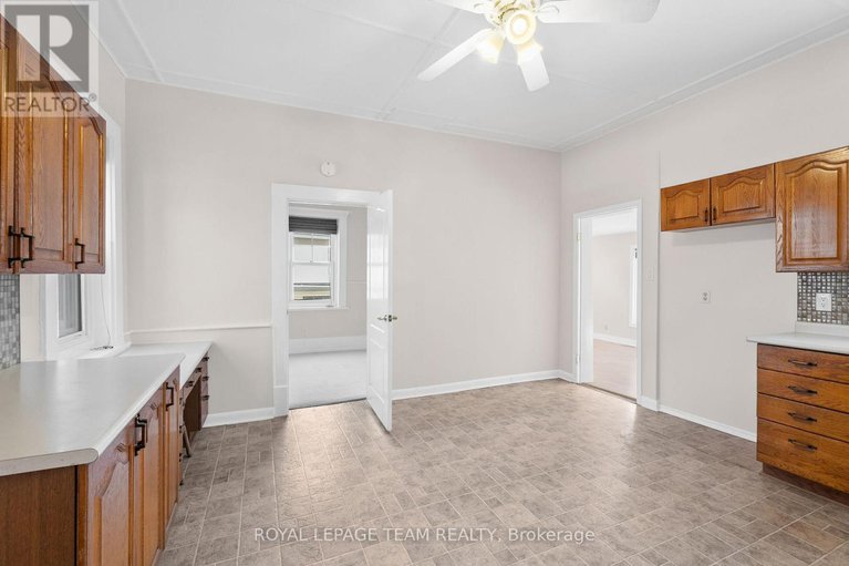 29187771/5584-manotick-main-street/manotick-village-manotick-estates/ottawa/ontario/K4M1A4_15