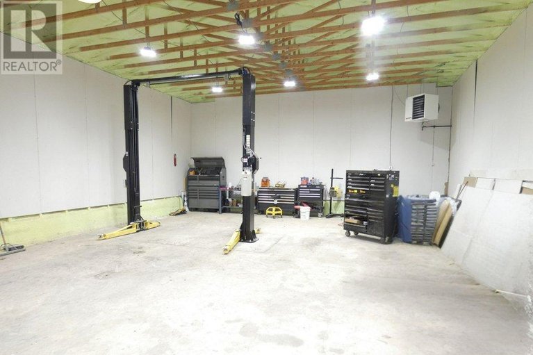 29444541/6769-st-polycarp-street/moose-creek/north-stormont/ontario/K0C1W0_19