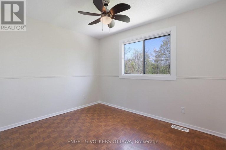 28304083/25-coldstream-drive/munster/ottawa/ontario/K0A3P0_30