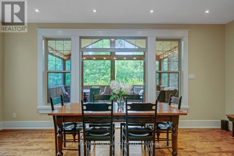 28778055/111-ironstone-court/remainder-of-stittsville-area/ottawa/ontario/K2S0L4_25