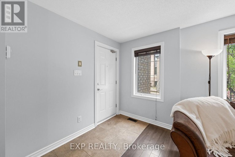 28826800/114-a-lindenshade-drive/strandherd/ottawa/ontario/K2J5R5_11