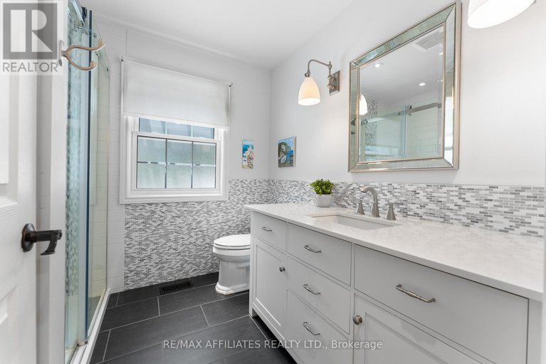28529671/190-poole-street/mcnabbraeside-twps/mcnabbraeside/ontario/K7S1J2_28